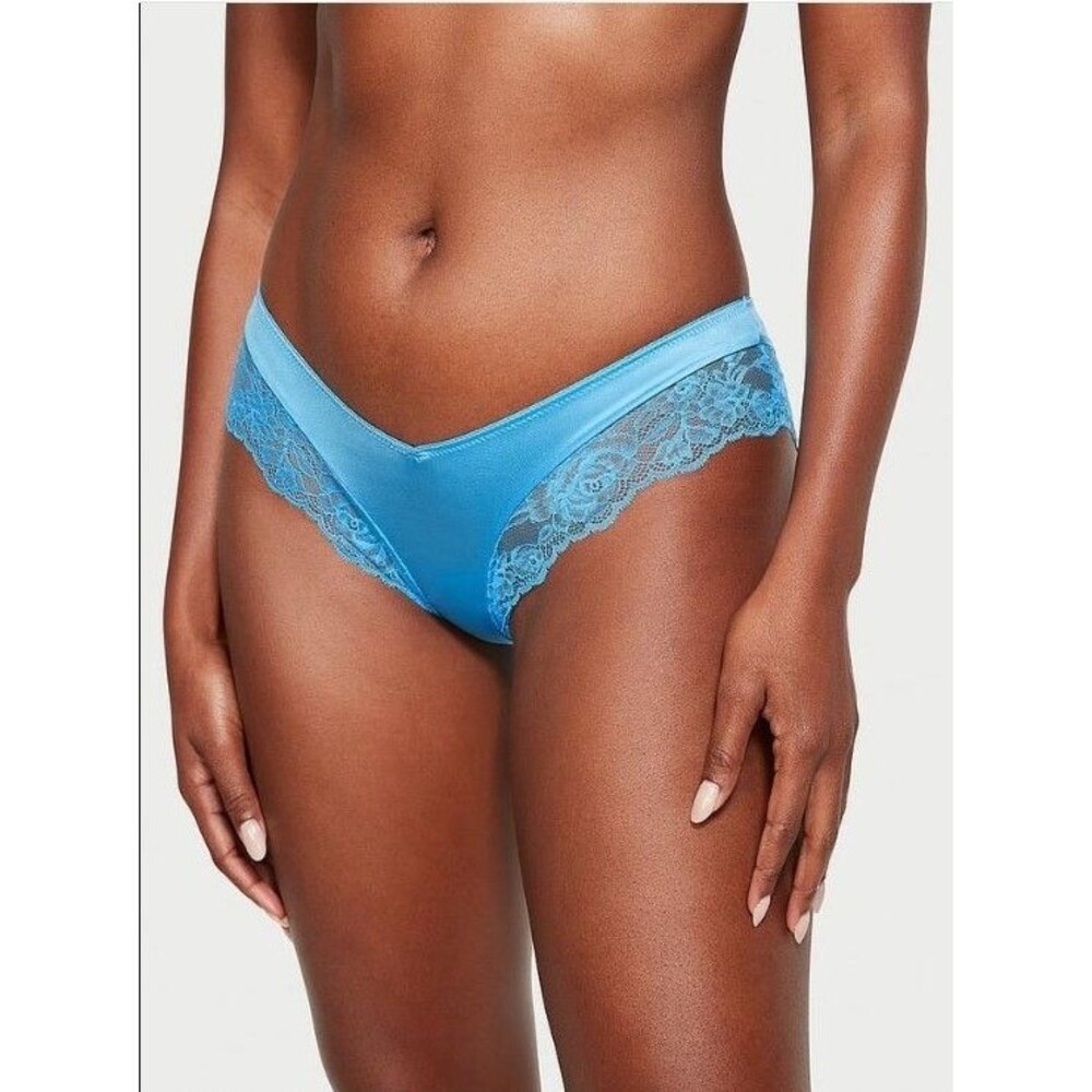VICTORIA SECRET Very Sexy Rose Lace Satin Cheeky Panty Sz S High-Leg Capri Blue